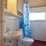 Hébergement de vacances Three-bedroom With A Fireplace 03 *